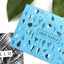Load image into Gallery viewer, IBDI NAILS - AIR  slider 162 - black and White leaves &amp; Stems