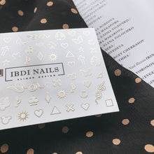 Load image into Gallery viewer, IBDI NAILS slider AIR FOIL 21 Cream &amp; Gold Sheet