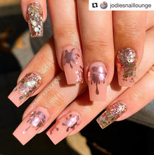 Load image into Gallery viewer, ROSE GOLD ‘lips and drips’ vinyl stickers