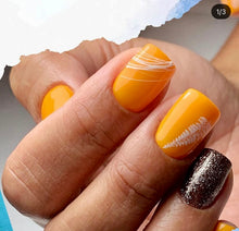 Load image into Gallery viewer, IBDI NAILS - AIR  slider 171 Black and White Leaves