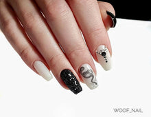 Load image into Gallery viewer, IBDI NAILS - AIR  slider 158 - Black &amp; White Snakes