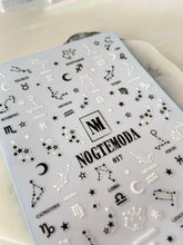 Load image into Gallery viewer, NOGTEMODA Nail stickers 017 - Black &amp; White Star signs