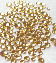 Load image into Gallery viewer, Light Gold Nail Crystals (mixed sizes x150)