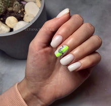 Load image into Gallery viewer, IBDI NAILS - AIR  slider 158 - Black &amp; White Snakes