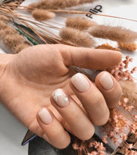 Load image into Gallery viewer, IBDI NAILS slider AIR FOIL 21 Cream &amp; Gold Sheet