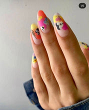 Load image into Gallery viewer, IBDI NAILS slider - COLORFUL 93 - Pressed Flowers