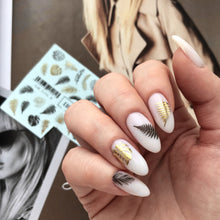 Load image into Gallery viewer, IBDI NAILS slider AIR FOIL 8 - Gold &amp; Black Leaves