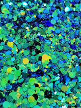 Load image into Gallery viewer, CHAMELEON MIXED SIZE DOTS -- NO 12 - 5G BAG
