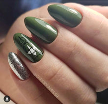 Load image into Gallery viewer, IBDI NAILS - AIR  slider 134 - Black and White Geo