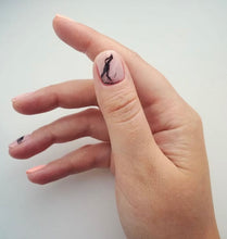 Load image into Gallery viewer, IBDI NAILS slider - 440 - Black inky