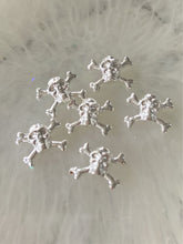 Load image into Gallery viewer, Silver Skull Charm x 4
