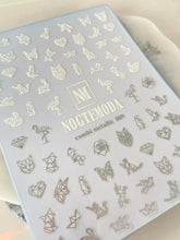 Load image into Gallery viewer, COMBI METALLIC 009 White &amp; Silver Geo animals
