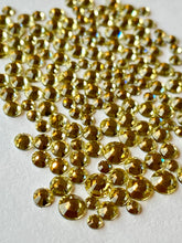 Load image into Gallery viewer, Olivine Nail Crystals (mixed sizes x150)