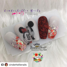 Load image into Gallery viewer, FULL COVER Mickey &amp; Minnie in Love
