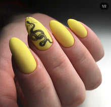 Load image into Gallery viewer, IBDI NAILS - AIR  slider 158 - Black &amp; White Snakes